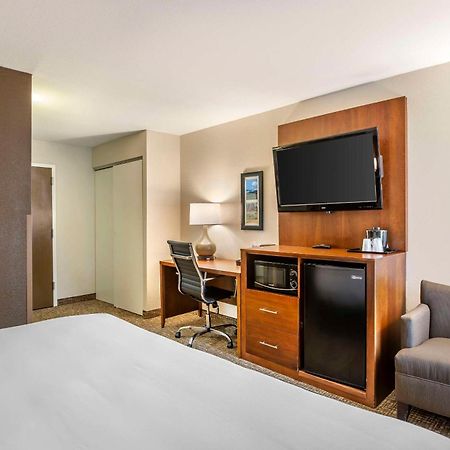 Comfort Inn Petersburg Near Fort Gregg-Adams Εξωτερικό φωτογραφία