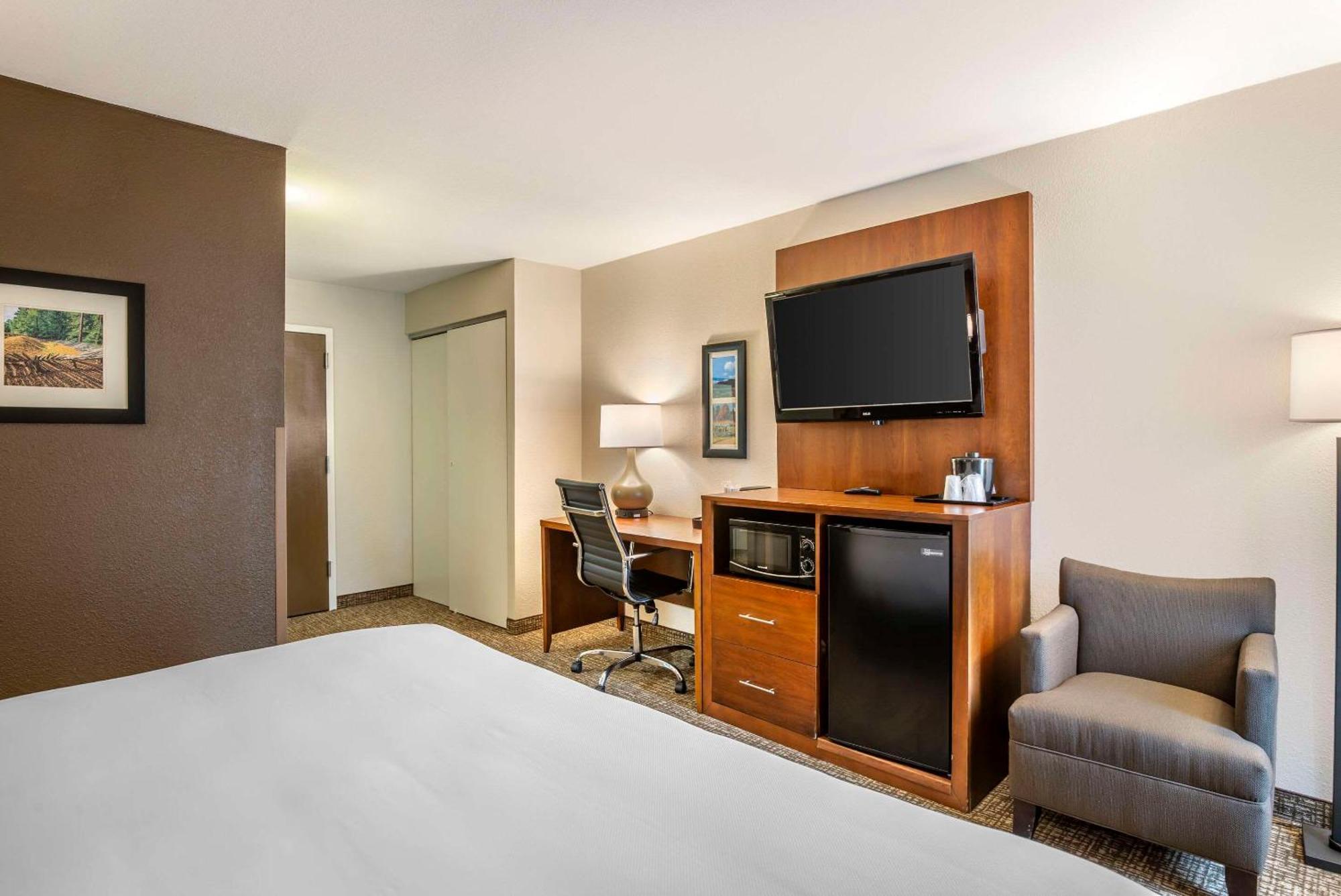 Comfort Inn Petersburg Near Fort Gregg-Adams Εξωτερικό φωτογραφία
