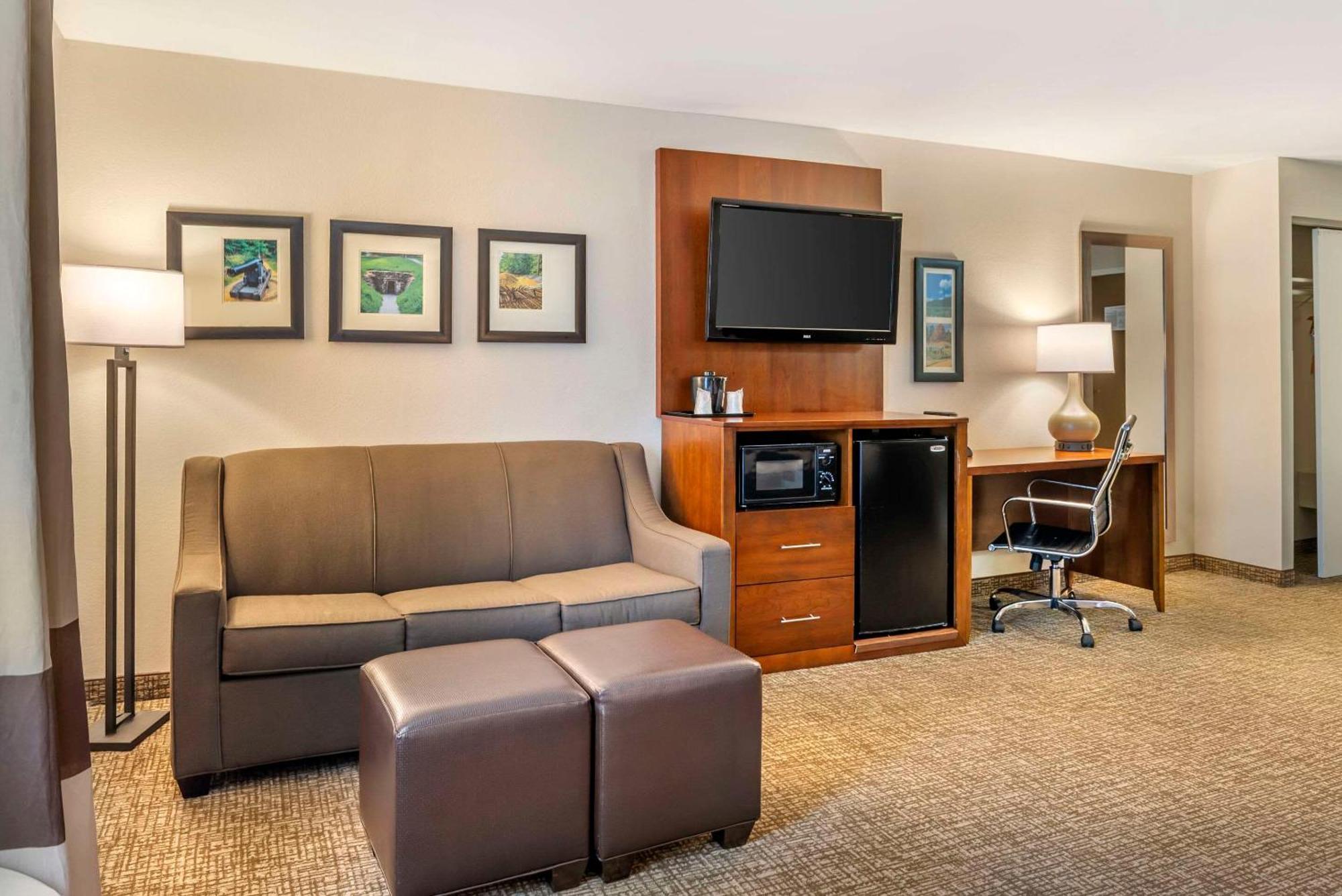 Comfort Inn Petersburg Near Fort Gregg-Adams Εξωτερικό φωτογραφία