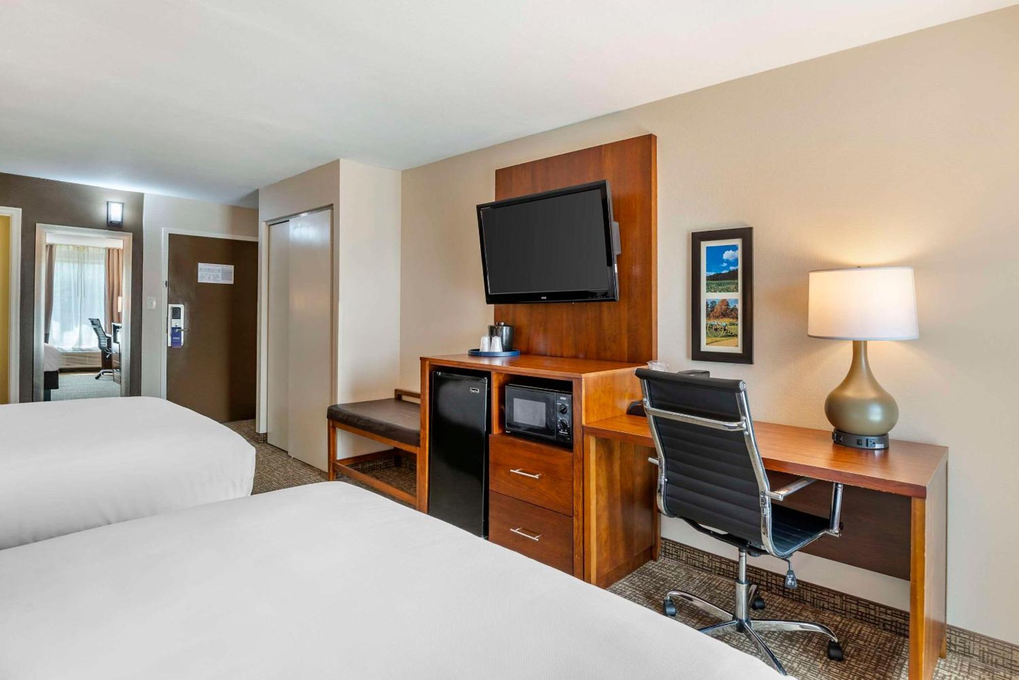 Comfort Inn Petersburg Near Fort Gregg-Adams Εξωτερικό φωτογραφία