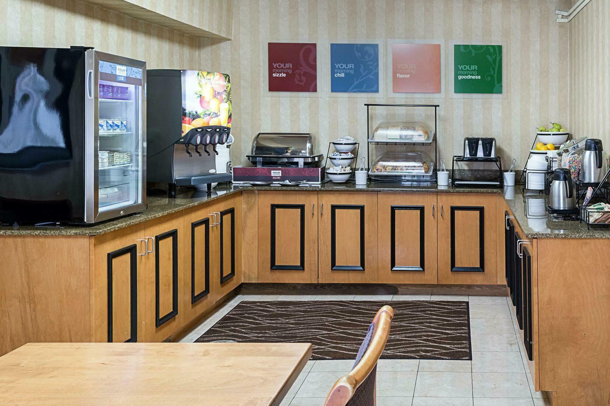 Comfort Inn Petersburg Near Fort Gregg-Adams Εξωτερικό φωτογραφία