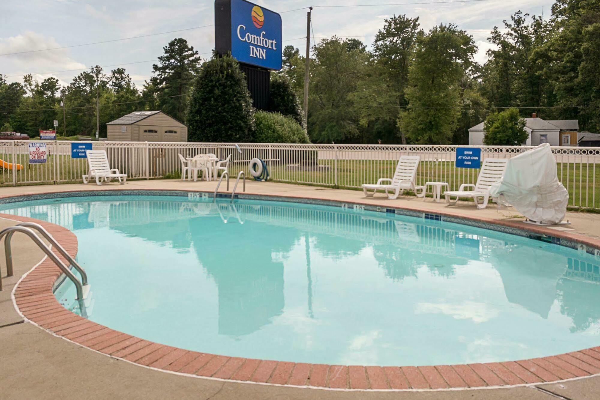 Comfort Inn Petersburg Near Fort Gregg-Adams Εξωτερικό φωτογραφία